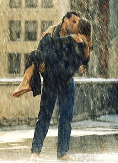 Image Result For Couples In The Rain Kissing In The Rain Couple In