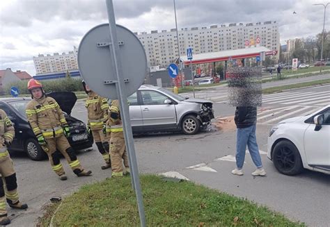 Wypadek Na Skrzy Owaniu Pi Sudskiego I Jaworskiego W Kielcach Dwie