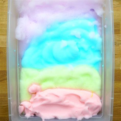 How To Create This Amazing Rainbow Soap Foam Your Kids Will Love To