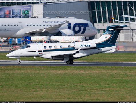 HA EMB Private Embraer EMB 505 Phenom 300 Photo By Aleksander