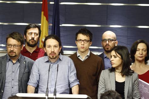 La dirección de Podemos moviliza a sus bases para la consulta del pacto