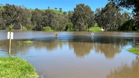 Southern Nsw Bracing For Flood Peaks More Than 100 Flood Alerts In