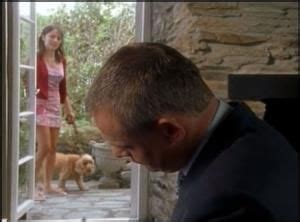 Martin Clunes' dog Mary makes a cameo appearance in Series 1, episode 5 ...