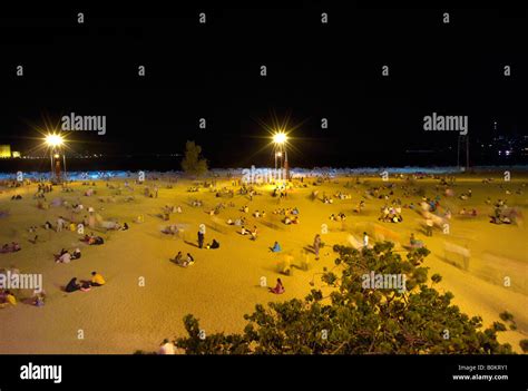 Chowpatty beach Mumbai night Stock Photo - Alamy