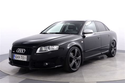 Audi A4 Sedan 2 0 TDI DPF 125 KW Quattro S LINE BLACK EDITION HYVIN