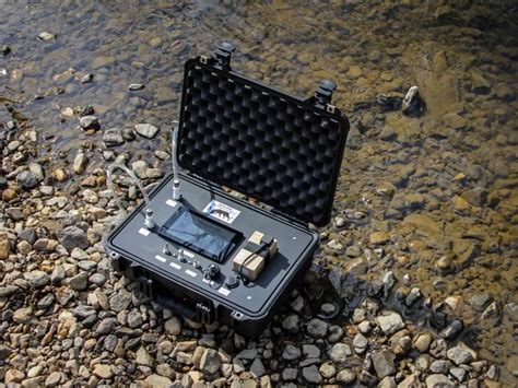 Compact Device That Continuously Measures And Transmits Water Quality