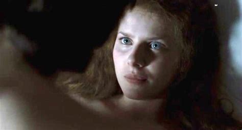 Rachel Hurd Wood Nua Em Dorian Gray