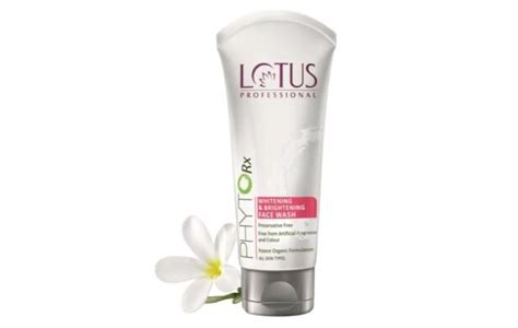 15 Face Wash For Glowing Skin In India To Brighten Skin