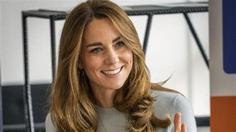 Akhirnya Kate Middleton Muncul Di Depan Publik Ini Foto Terbarunya