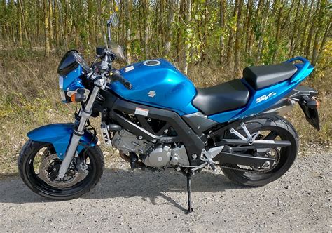 Suzuki Motorräder und Modelle Motochecker