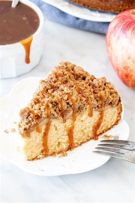 Caramel Apple Cinnamon Coffee Cake