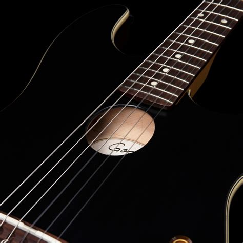 Godin Ups Its Nylon String Electric Game With Intriguing Familiar Looking G Tour Nylon Matte