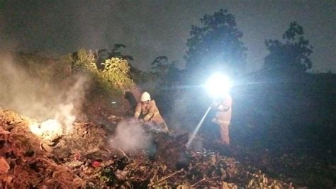 Akibat Bakaran Sampah Yang Ditinggal Lahan Kosong Milik Dishut Terbakar