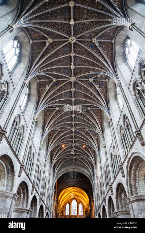 Cathedral interior hereford hi-res stock photography and images - Alamy