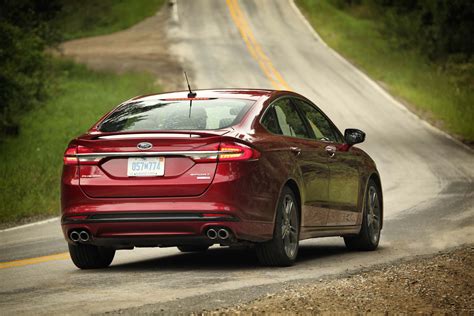 2017 Ford Fusion Review