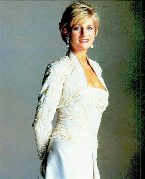 Pin By Artist Clicks On Princess Diana Dresses Princess Diana Dresses