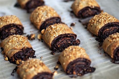 Chocolate Sesame And Hazelnut Rolls By Yotam Ottolenghi Mondomulia