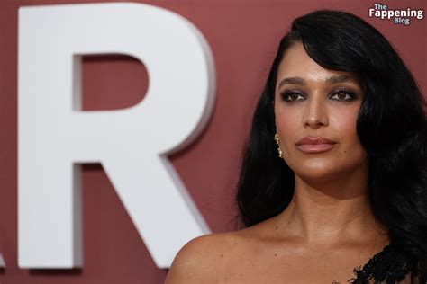 April Love Geary Shows Off Her Nude Tits At The AMFAR Cannes Gala