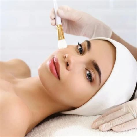 Linea Corpo Solarium Estetica A Borgo Sabotino Latina Vetrine Laziali