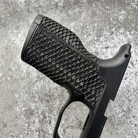 Competition Series Sig Macro Grip With Razorback And Grip Heel