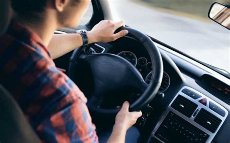 10 Essential Tips To Improve Your Driving Skills Camarocarplace