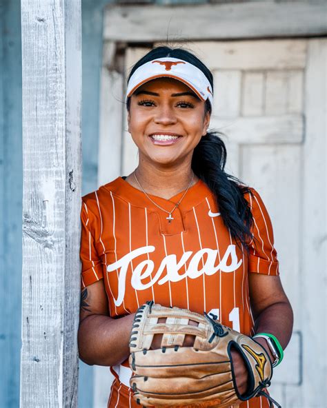 Texas Softball on Twitter: "dropping some media day pics 🤘 #HookEm ...