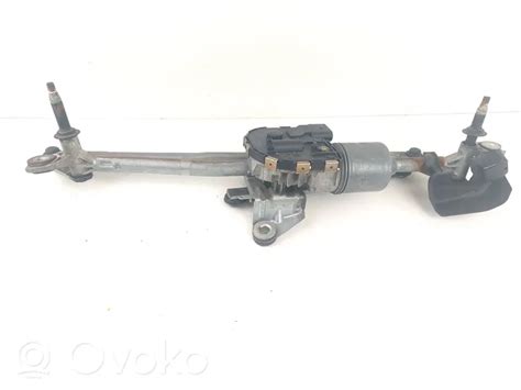 R D Audi Q Sq Front Wiper Linkage And Motor Rrr