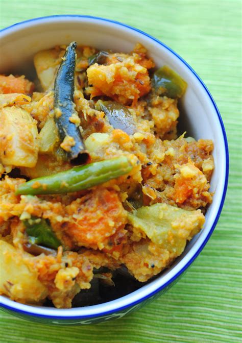 From Shukto To Mochar Ghonto, Here Are 15 Bengali Vegetarian Dishes For ...