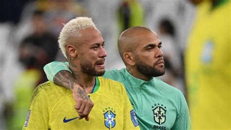 Neymar Pai Pagou Fortuna Para Ajudar A Reduzir Pena De Daniel Alves