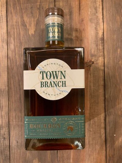 Town Branch Kentucky Straight 90 Proof Whisky En Whiskey