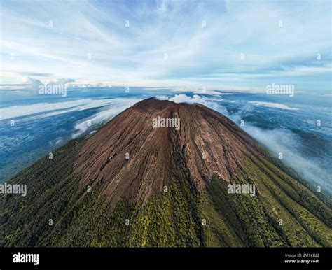 Kawah Gunung Slamet