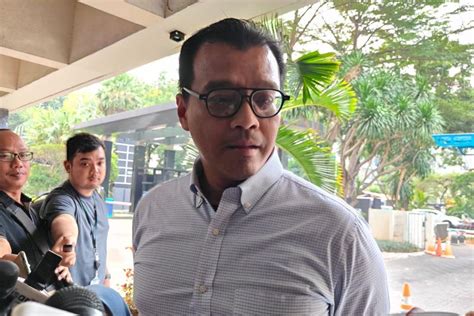 Foto Andi Widjajanto Titik Beda Ganjar Dengan Jokowi Cuma Satu