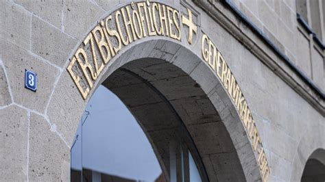 Papst Ernennt Neue Erzbisch Fe F R Paderborn Und Bamberg Tagesschau De