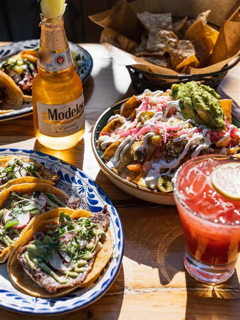 Moe's Cantina River North | Chicago IL