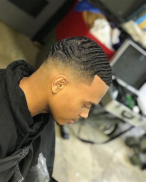 Low Fade With Waves