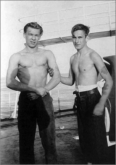 Pin By Kevin On Vintage Cuties Vintage Men Gay Photography Vintage Couples