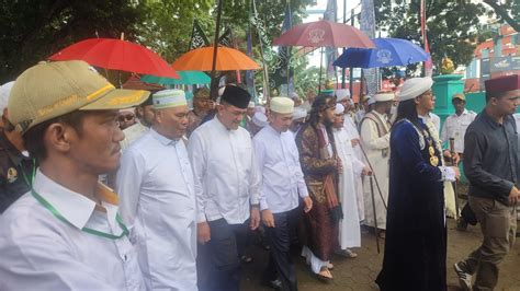 Hadiri Puncak Ziarah Kubro Ulama Dan Auliya Palembang Darussalam Ratu