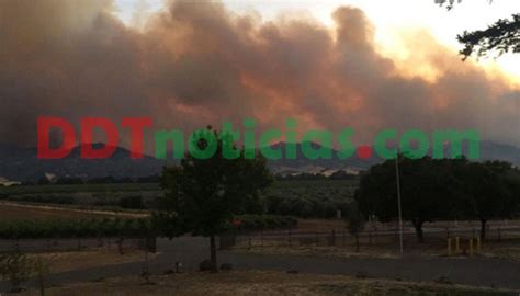 Incendio Forestal Arrasa Mil Hect Reas En California