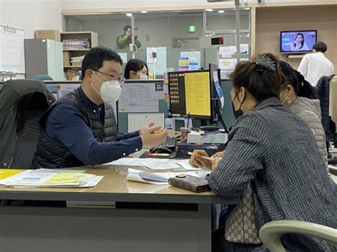 코로나 피해 소상공인에 ‘경영안정자금 긴급 지원 비즈n