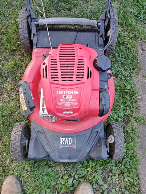 Craftsman self propelled push mower runs and works good $125 - Lawn