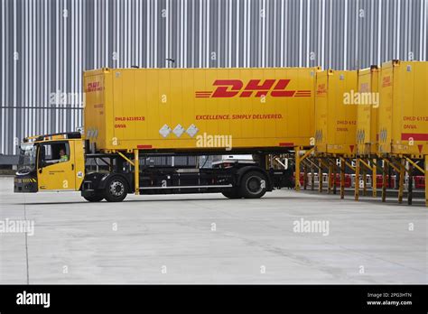 Deutsche Post Dhl Nahm Am M Rz Den Gr Ten Paketstandort