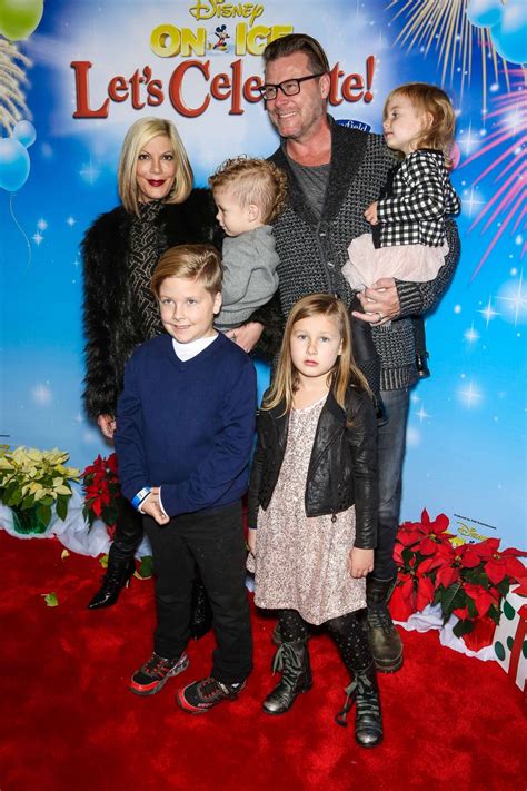 Photo Tori Spelling Avec Son Mari Dean Mcdermott Et Leurs Enfants