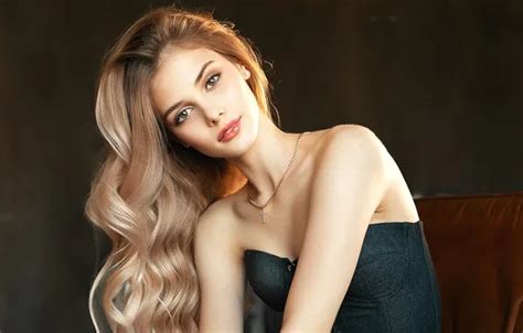 Girl Brown Eyes Photo Model Bokeh Face Blonde Necklace