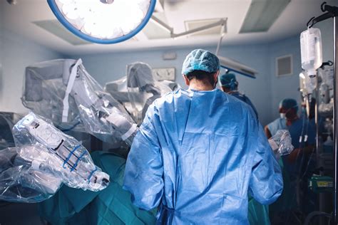 Using robotic surgery to improve patient outcomes