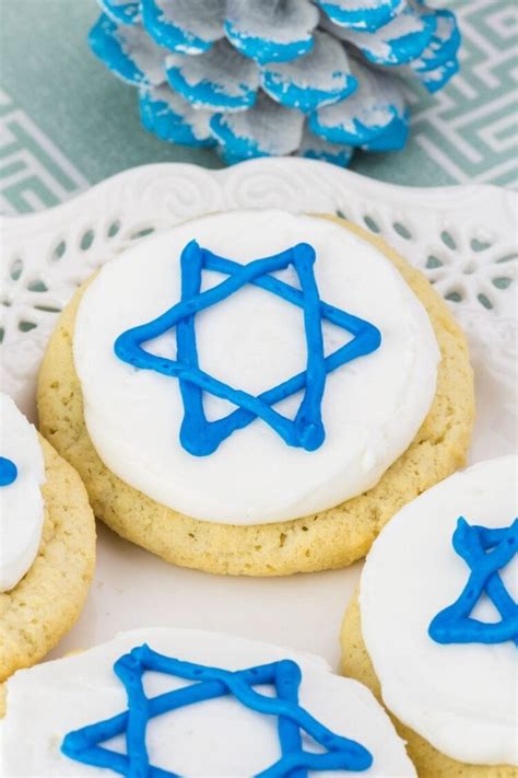 15 Traditional Hanukkah Cookies - Insanely Good