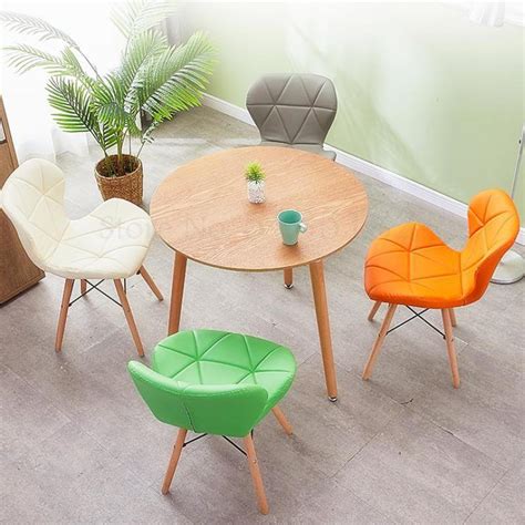 Silla de comedor nórdica de madera maciza para el hogar silla de