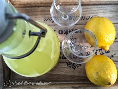 Limoncello Facile Fait Maison Liqueur De Citron Italienne Recette