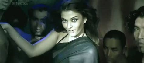 Aishwarya Rai Hot Photos From Movie Shabd Superhot Stills