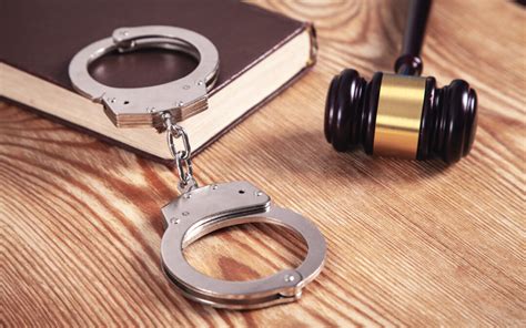 Differences Between Federal And State Crime Defenses Federal Criminal