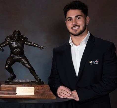 Schrader S Hard Work And Perseverance Rewarded With Burlsworth Trophy